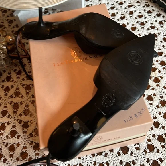 Beautiful sexy ankle strap black leather pointy heel - Picture 5 of 5